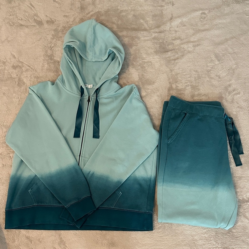 Hanes Luxe hoodie and jogger set - Light Blue Ombré